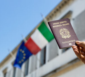Tradução juramentada para cidadania italiana é obrigatória para o processo.