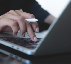 Solicitar a tradução técnica Fortaleza online é fácil e rápido.