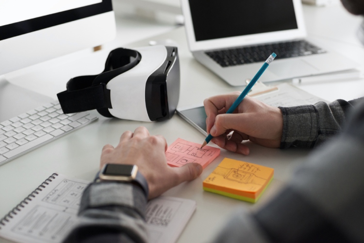 Há muito mercado de trabalho na área de tecnologia, incluindo tradutores.