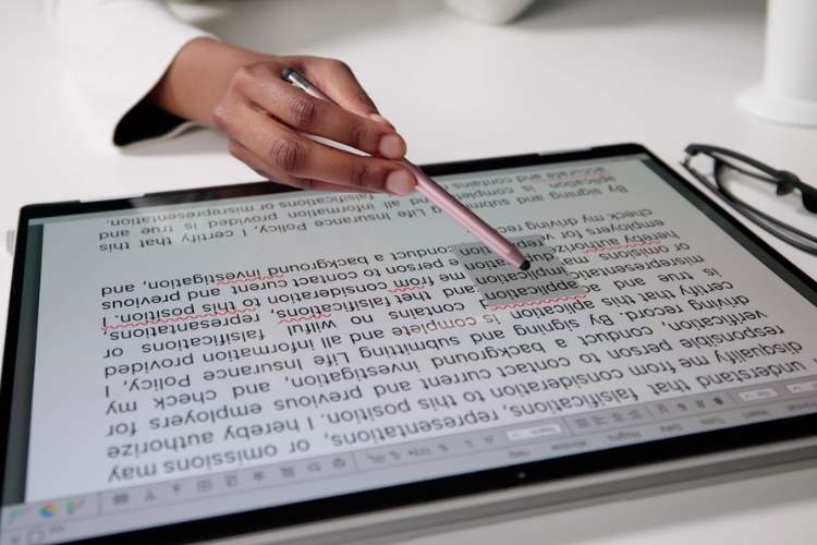 Tradução juramentada em inglês pode ser feita online. 